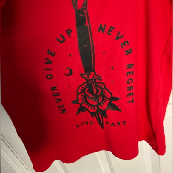 Large red tank top never give up never regret front and back - Picture 4 of 4